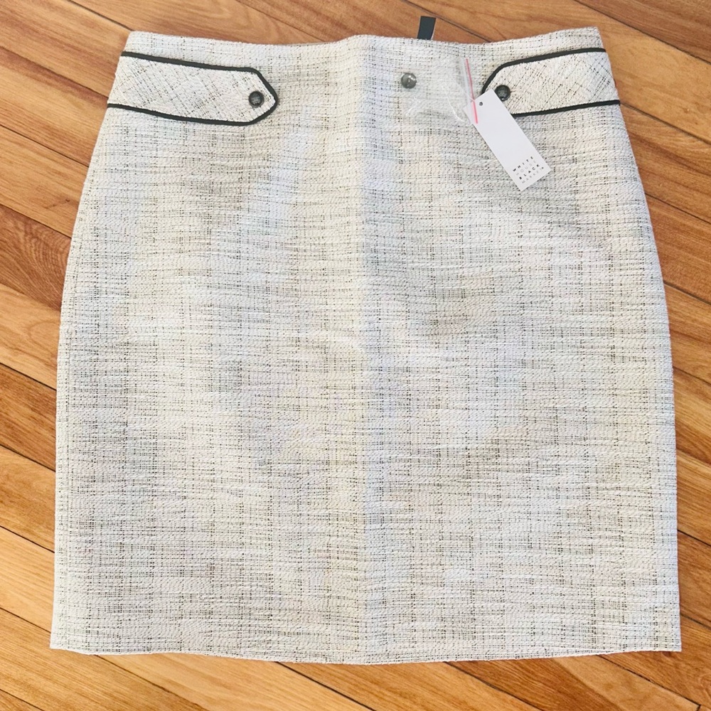 White House Black Market Cream-Coloured Tweed Pencil Skirt  size 4